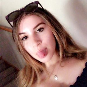 Meet your Posher, Gigi